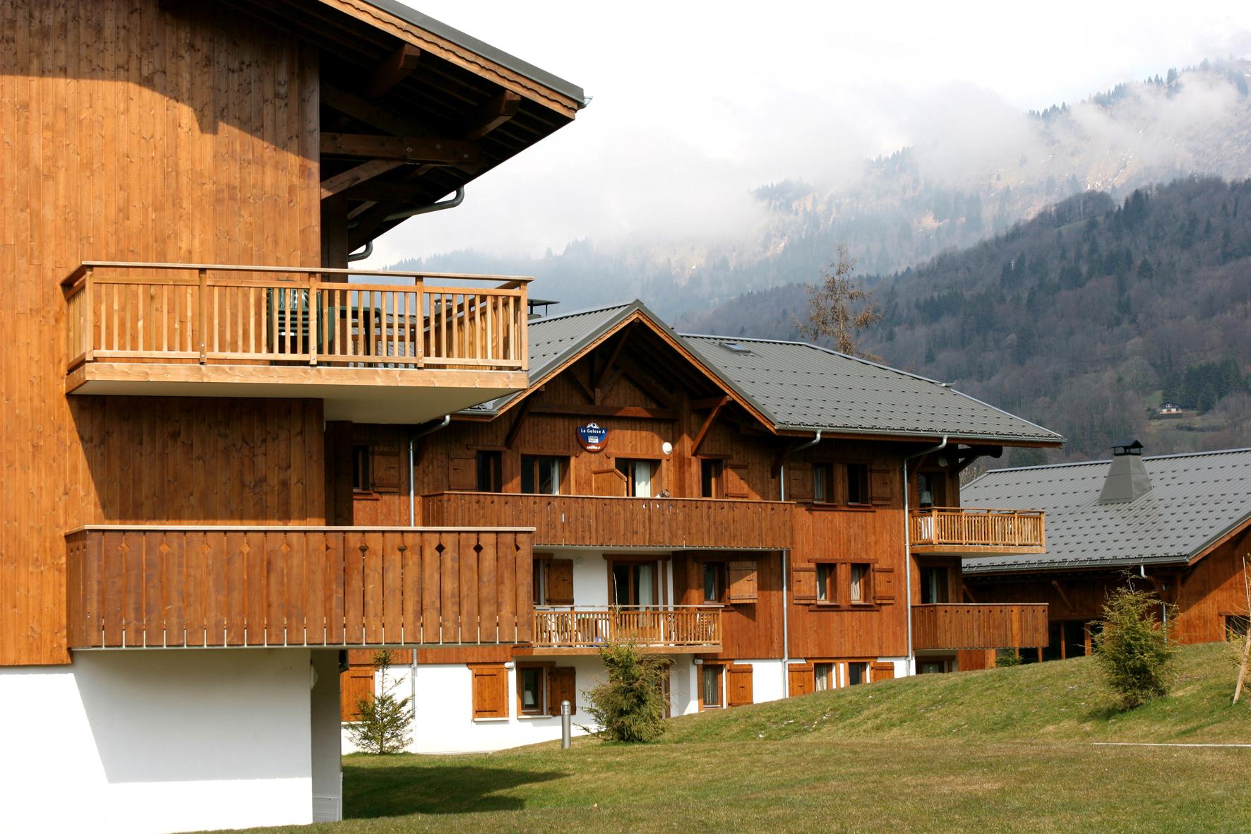 Lagrange Vacances Les Fermes De Samoens Hotel Екстериор снимка